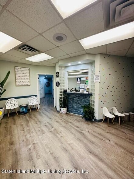 More Photos Of 15 1st St, Staten Island Office For Sale