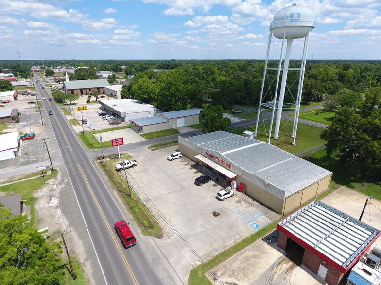 More Photos Of 501 W 4th St, DeQuincy Freestanding For Lease