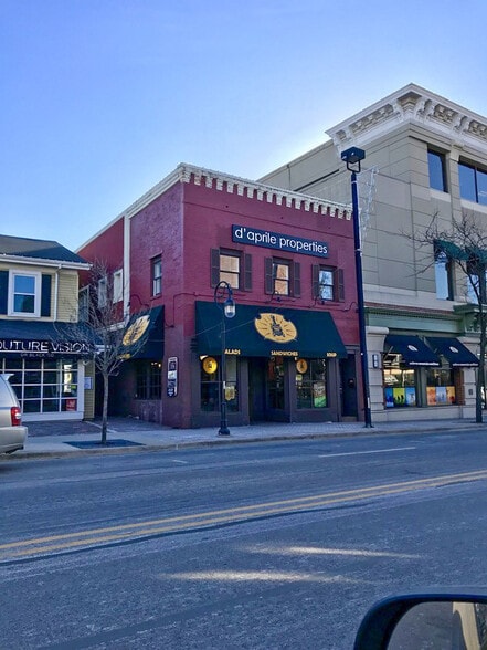Primary Photo Of 236 S Washington St, Naperville Storefront Retail Office For Lease