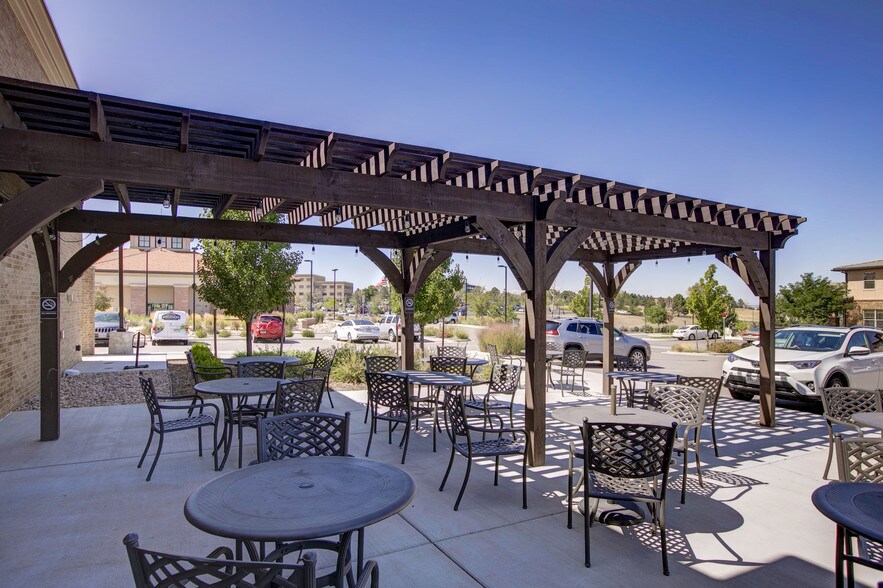 More Photos Of 9846 Zenith Meridian Dr, Englewood Restaurant For Lease