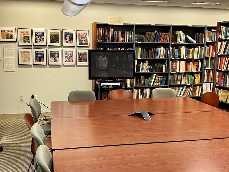 More Photos Of 633 Third Ave, New York Office For Sale