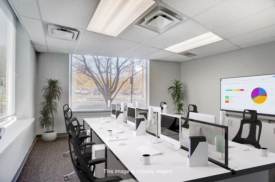 More Photos Of 3925-3927 Brotherton Rd, Cincinnati Office For Sale