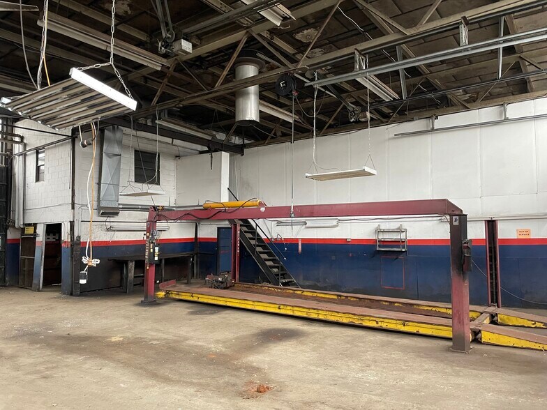 More Photos Of 1 Warehouse Ln, Elmsford Unknown For Lease