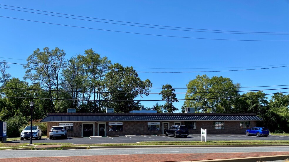 More Photos Of 3920 Kennett Pike, Wilmington Storefront For Lease