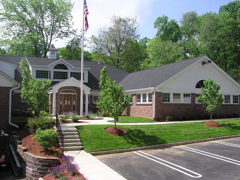 More Photos Of 185 US Highway 206 S, Roxbury Office For Lease