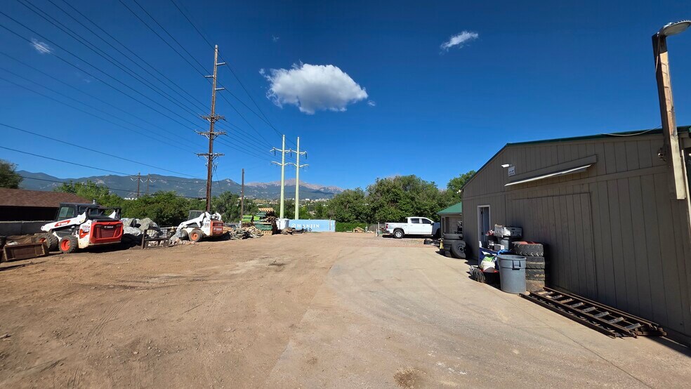 More Photos Of 69 Sunflower Rd, Colorado Springs Warehouse For Lease