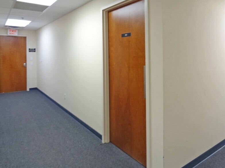 More Photos Of 1311-1319 Pineview Dr, Morgantown Medical For Sale