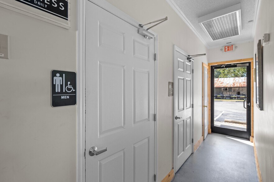 More Photos Of 214 Main St, Pollocksville Specialty For Sale