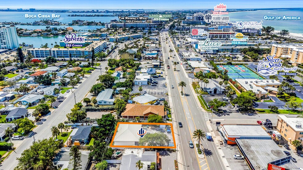 More Photos Of 6655 Gulf Blvd, Saint Petersburg Freestanding For Sale