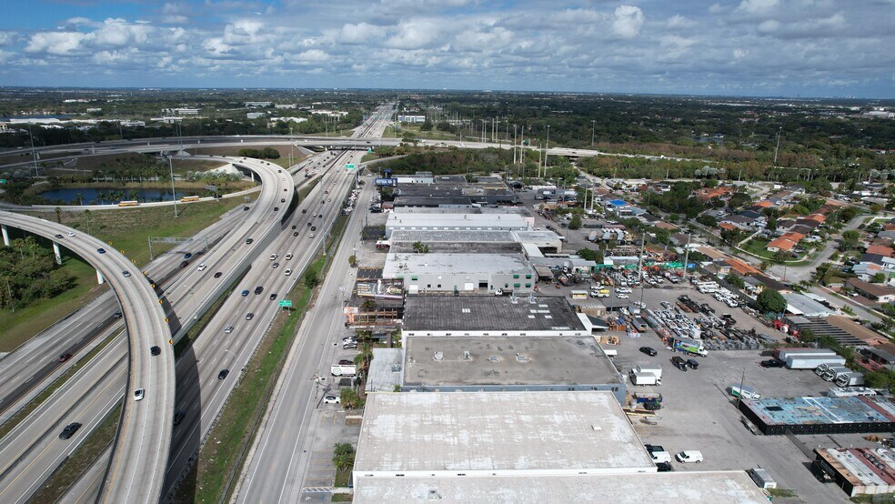 More Photos Of 7985 W 20th Ave, Hialeah Warehouse For Lease