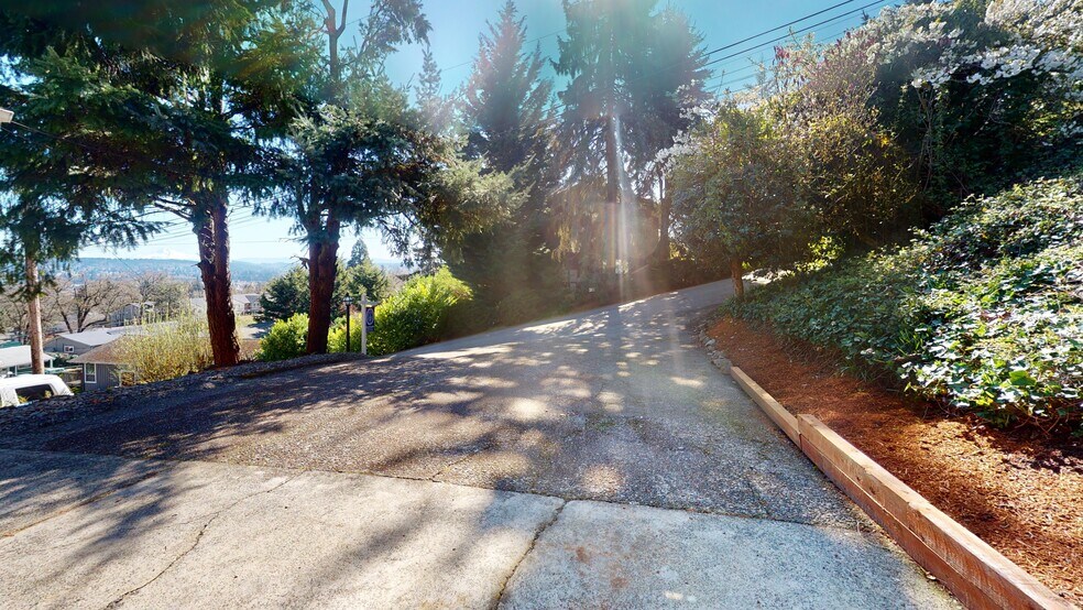 More Photos Of 2145 Webb St, West Linn Apartments For Sale