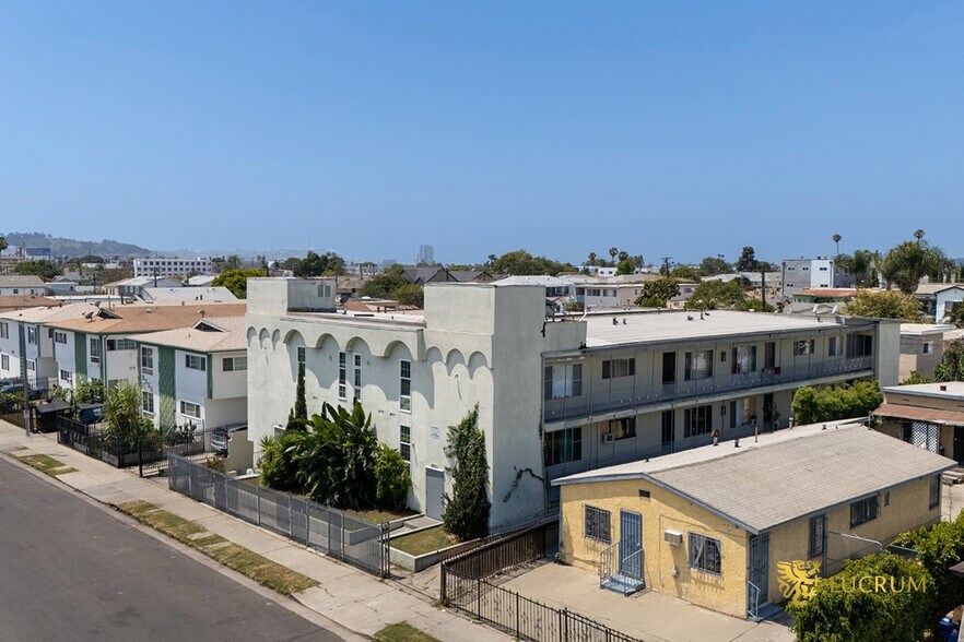 More Photos Of 1683 S Longwood Ave, Los Angeles Apartments For Sale