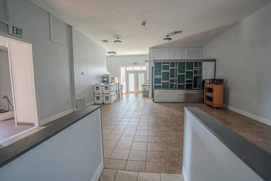 More Photos Of 5995 N Courtenay Pky, Merritt Island Light Manufacturing For Sale