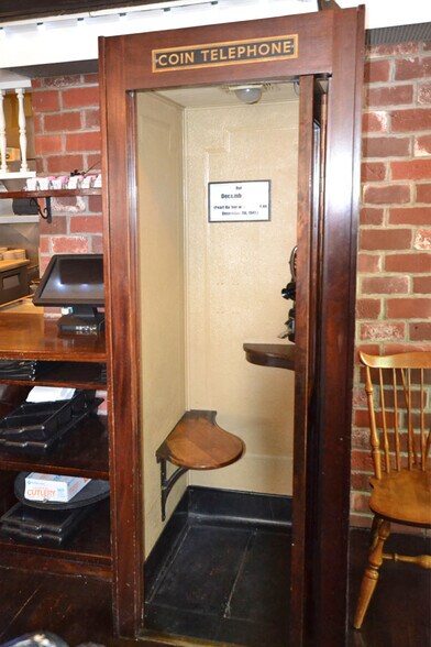 More Photos Of 230 W Saint Louis St, Lebanon Restaurant For Sale