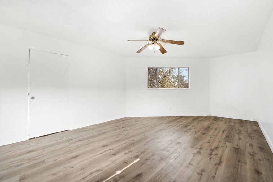 More Photos Of 2200-2204 W Slauson Ave, Los Angeles Apartments For Sale