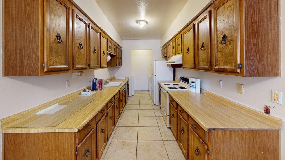 More Photos Of 12708 Copper Ave NE, Albuquerque Multifamily For Sale
