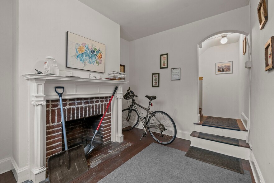 More Photos Of 3433 Guilford Ter, Baltimore Multifamily For Sale