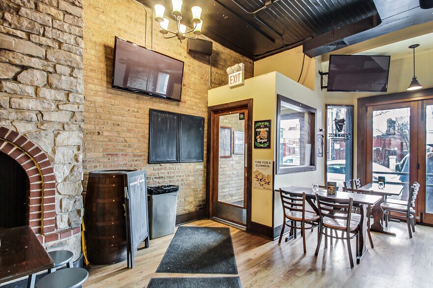 More Photos Of 2723 N Halsted St, Chicago Bar For Sale
