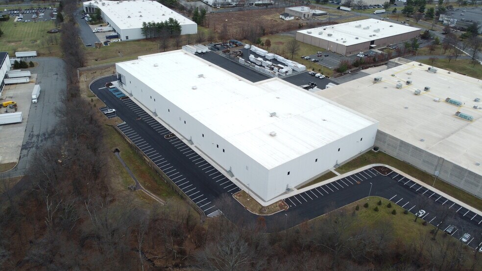 More Photos Of 1100 Randolph Rd, Somerset Warehouse For Lease