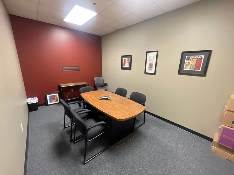 More Photos Of 11 Whitewood Ln, North Branford Garden Center For Sale