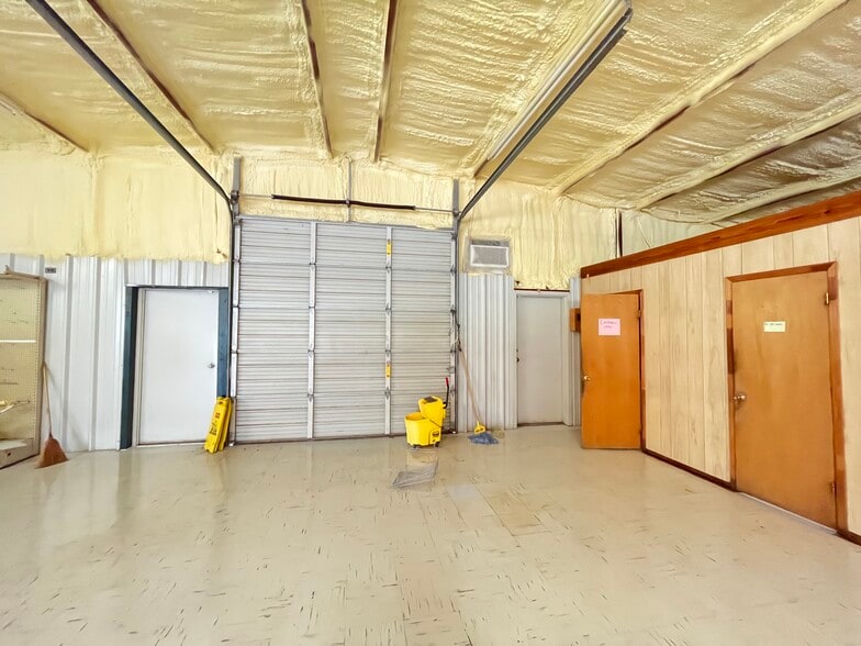 More Photos Of 7015 Highway 82, Tahlequah Convenience Store For Sale