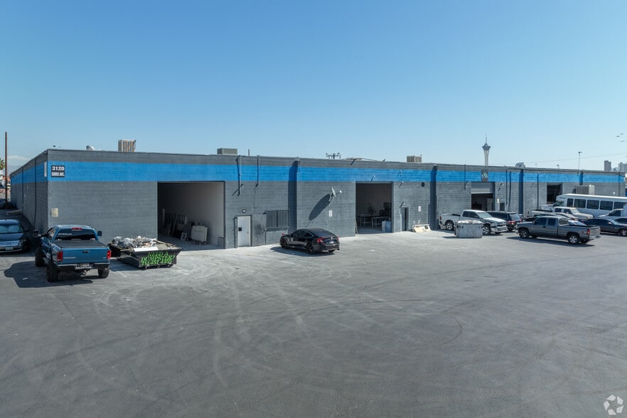 More Photos Of 3120 Sirius Ave, Las Vegas Warehouse For Lease