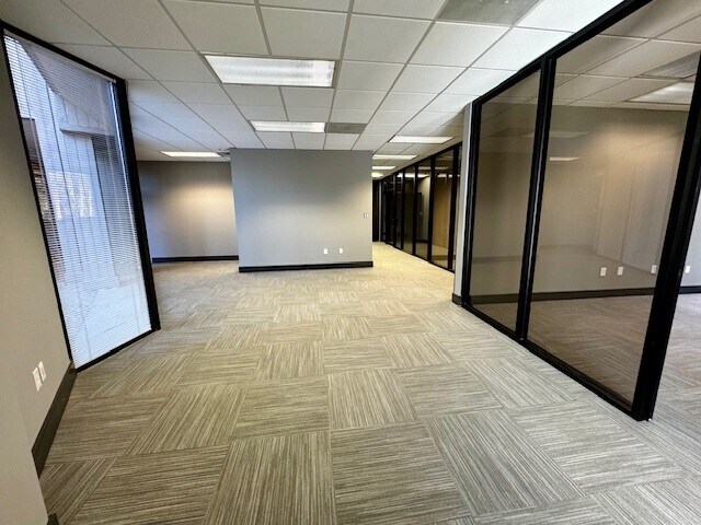 More Photos Of 1010 Huntcliff, Atlanta Office Residential For Lease
