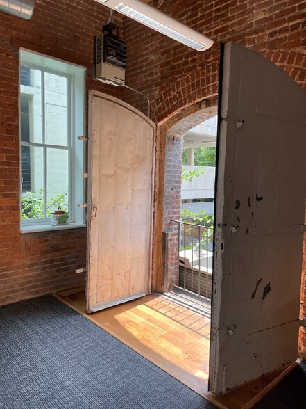 More Photos Of 190 Pryor St SW, Atlanta Loft Creative Space For Lease