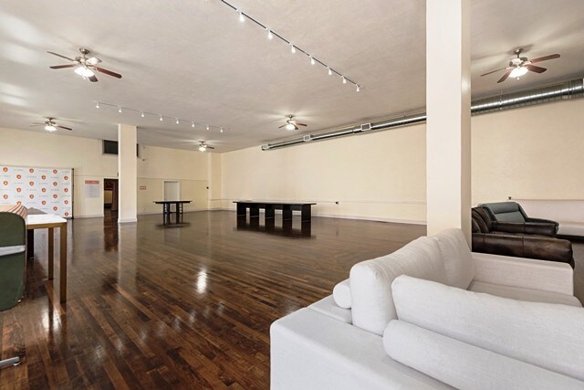 More Photos Of 124 N Townsend Ave, Los Angeles Loft Creative Space For Sale