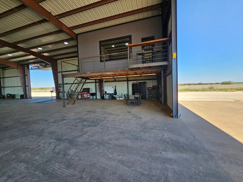 More Photos Of 3098 S FM 707, Tye Warehouse For Lease
