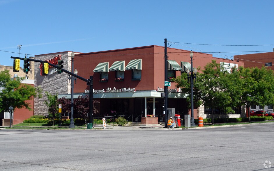 More Photos Of 202 W Broadway, Salt Lake City Restaurant For Lease