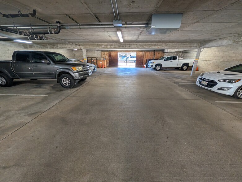 More Photos Of 1320 N School St, Honolulu Office For Sale