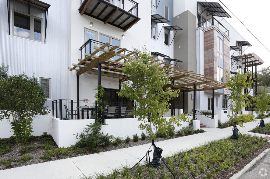 More Photos Of 141 Napoleon St, Baton Rouge Multifamily For Sale