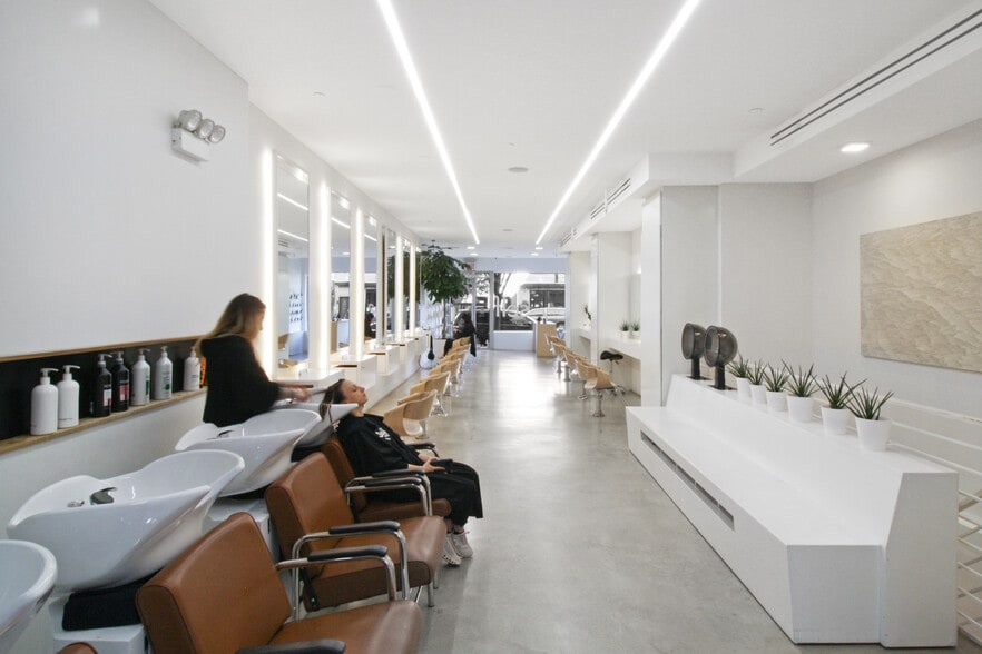 More Photos Of 182 Grand St, Brooklyn Storefront Retail Residential For Lease