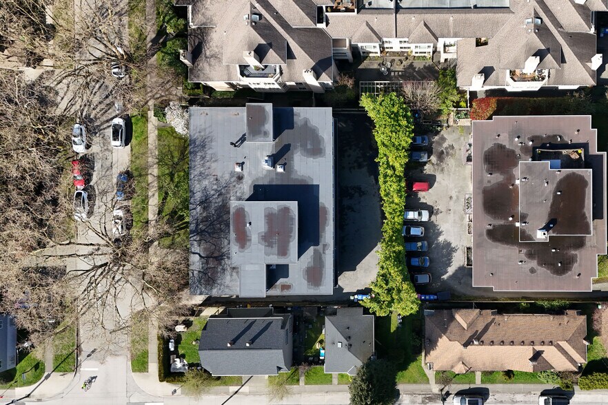 More Photos Of 3719 W 8th Av, Vancouver Apartments For Sale