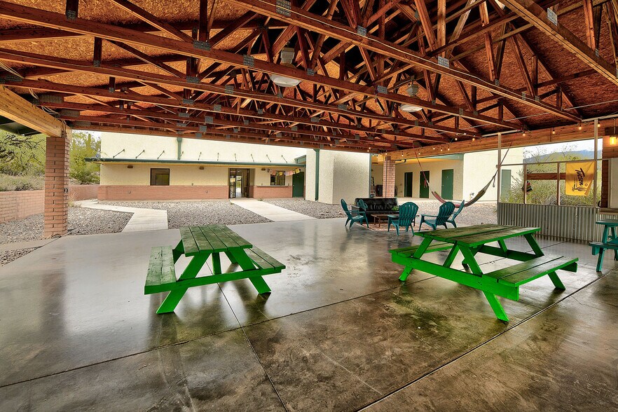More Photos Of 2751 N Soldier Trl, Tucson Specialty For Sale