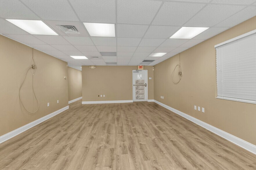 More Photos Of 128 W Charlotte Ave, Punta Gorda Office Residential For Sale