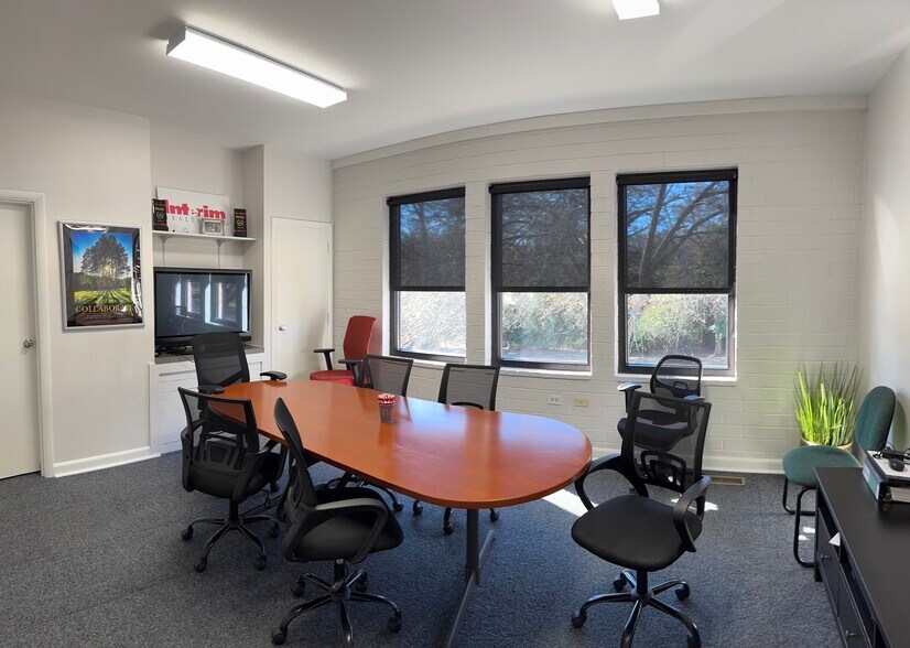 More Photos Of 2370 Vineville Ave, Macon-Bibb Office Residential For Lease
