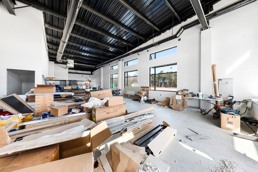 More Photos Of 24782 Interstate 20 W, Lindale General Retail For Lease