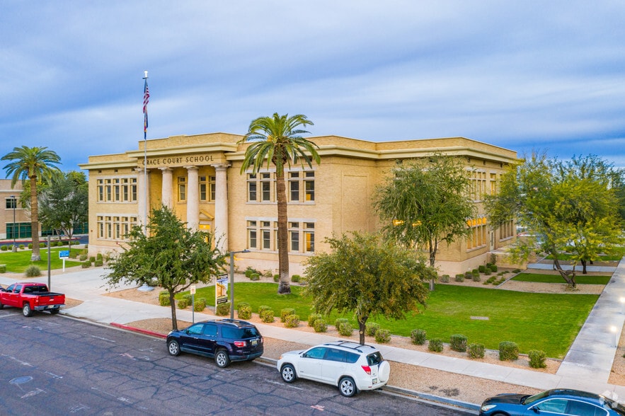 More Photos Of 800 W Adams St, Phoenix Office For Sale