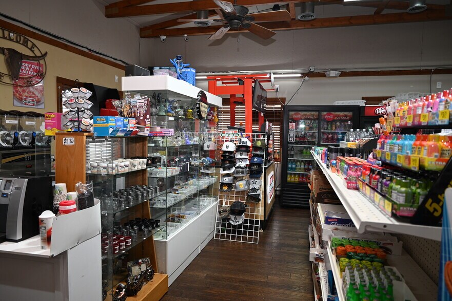 More Photos Of 121 S Berry St, Burkburnett Restaurant For Sale