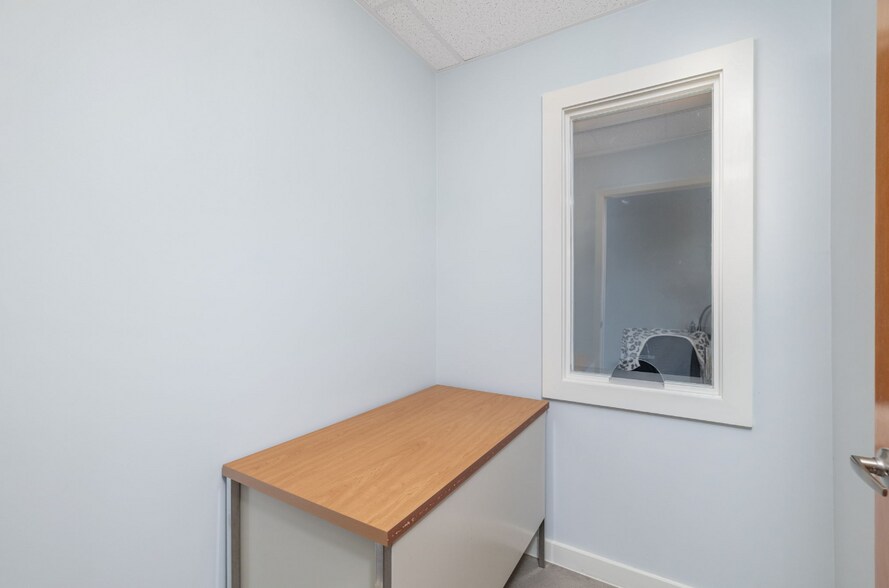 More Photos Of 3251 Harry Wurzbach Rd, San Antonio Medical For Lease