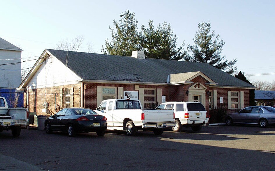 More Photos Of 300 Fow Ave, Swedesboro Distribution For Sale