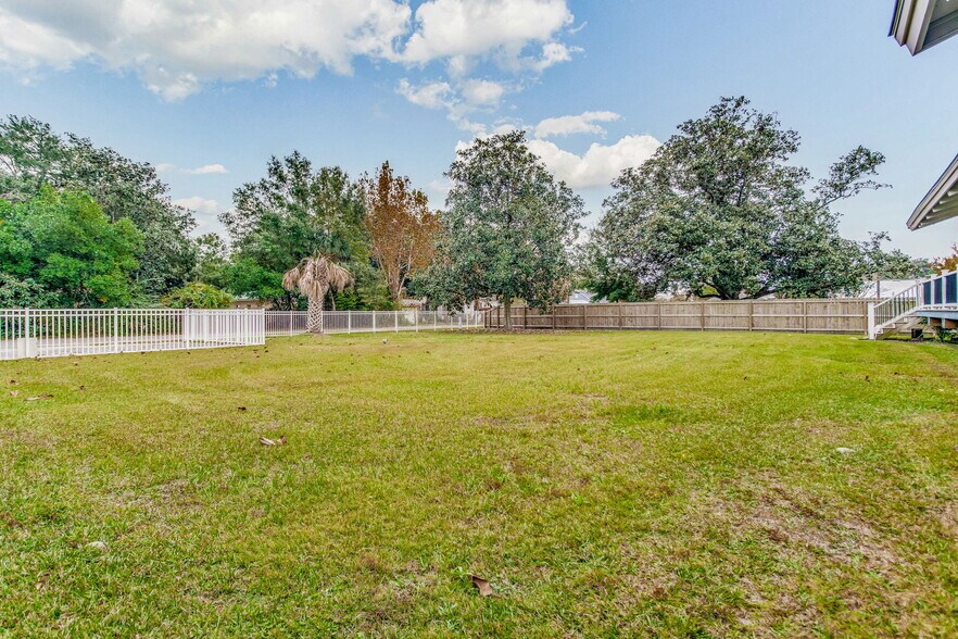 More Photos Of 725 S J St, Pensacola Office Residential For Sale