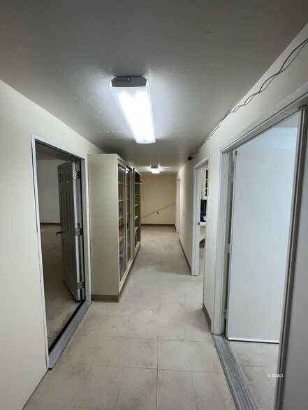 More Photos Of 1014 Kyle Ct, Ridgecrest Warehouse For Sale