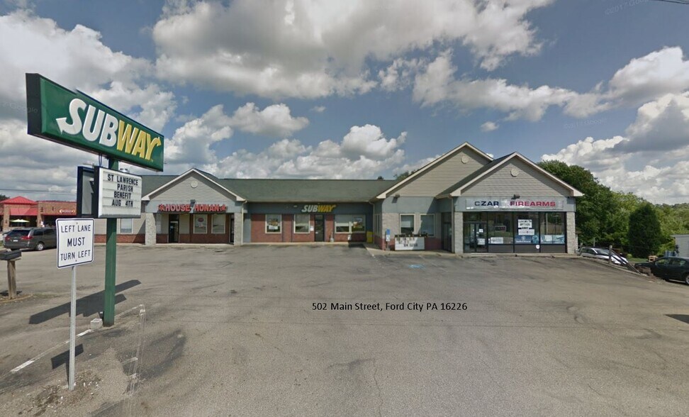 More Photos Of 502 Main St, Ford City Storefront For Sale