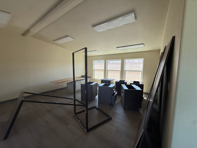 More Photos Of 1735 Athol Ave, Henderson Land For Lease