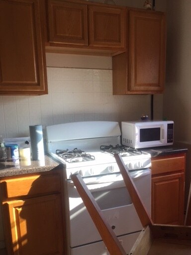 More Photos Of 1507-1529 Stratford Ave, Bridgeport Storefront Retail Residential For Lease
