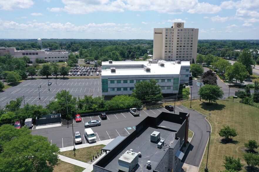 More Photos Of 444 Oxford Valley Rd, Langhorne Medical For Sale