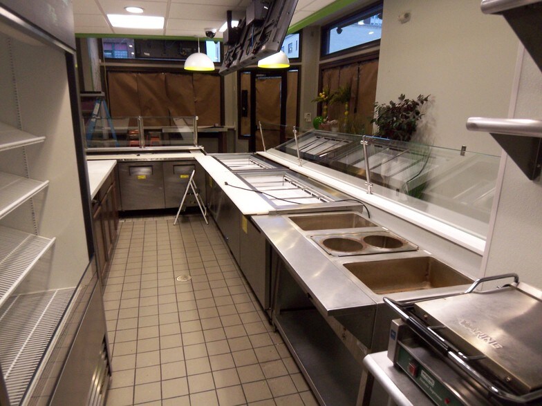 More Photos Of 470-484 Elmwood Ave, Buffalo Storefront Retail Residential For Lease